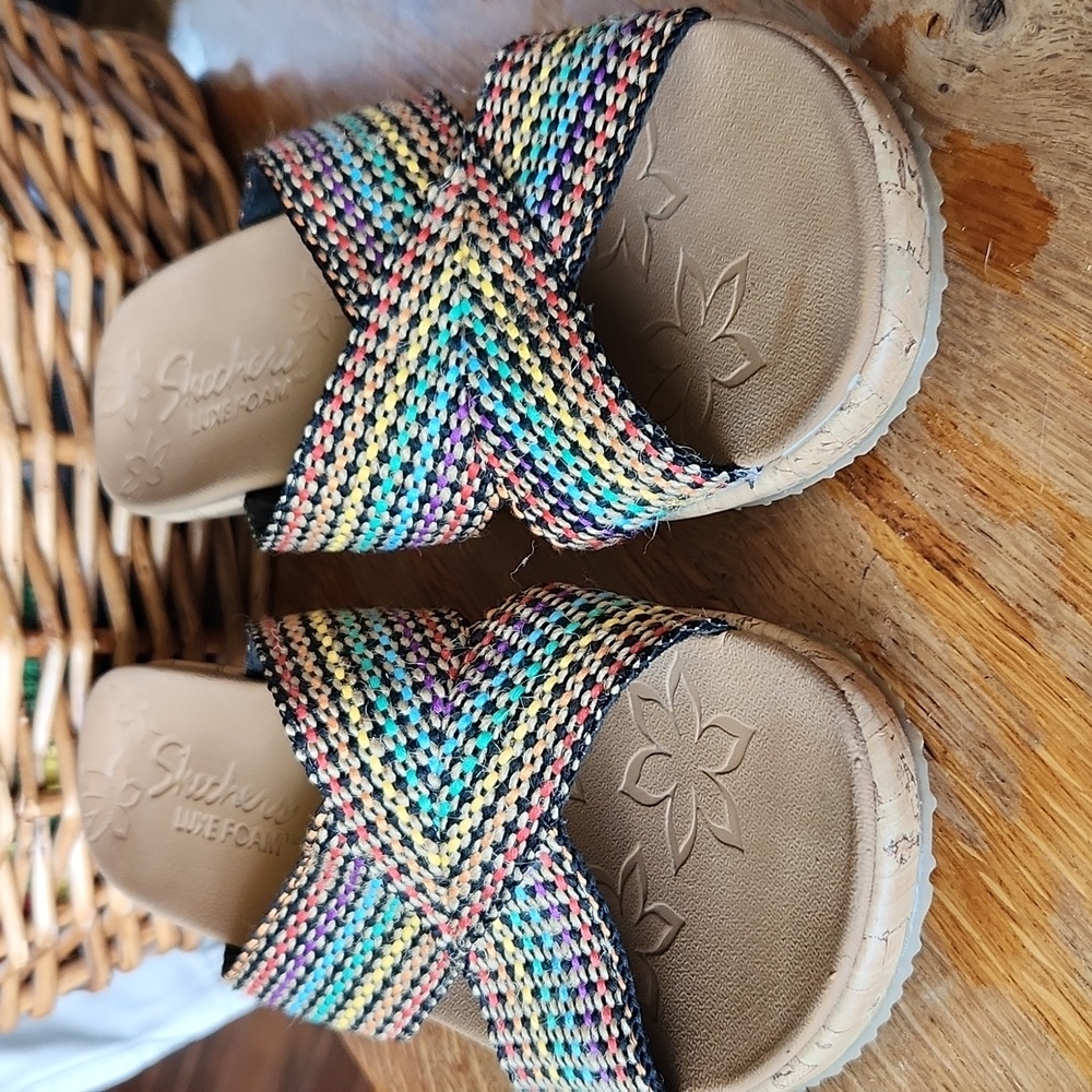 Skechers Luxe Foam Woven Multicolored Sandals sz 9‎ - Picture 2 of 16